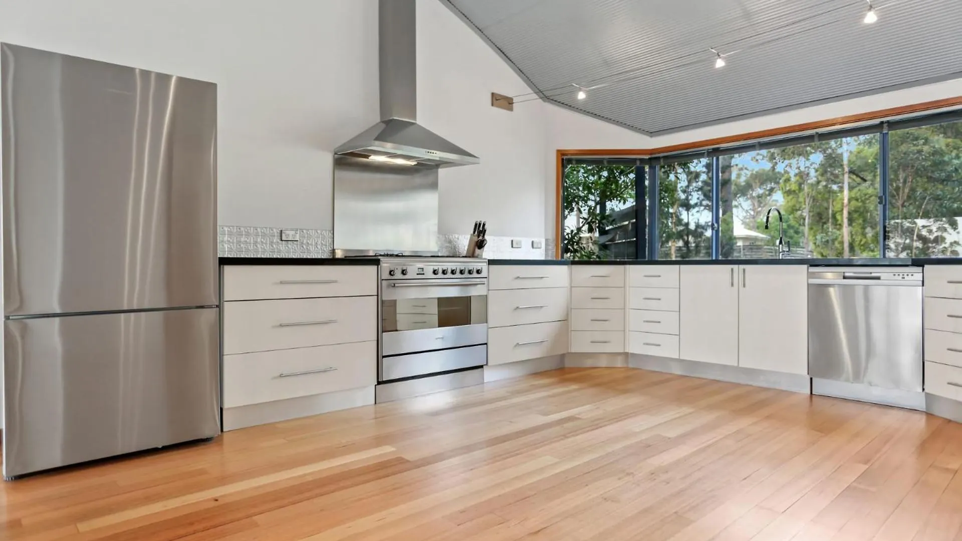 Tura Tree House Villa Tura Beach Australia